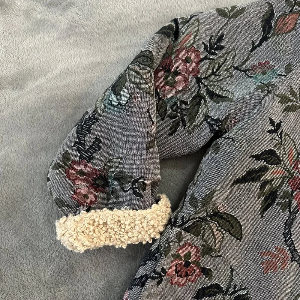 Sundance Coat Jacket Medium Petite Tapestry Sherpa Reversible Floral Hooded - Picture 2 of 6